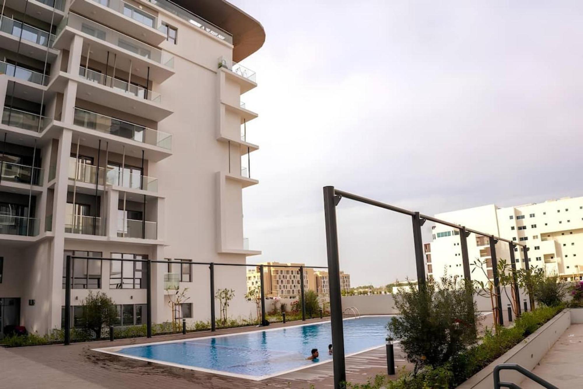 Blackforest 2br Duplex At Masdar Apartment